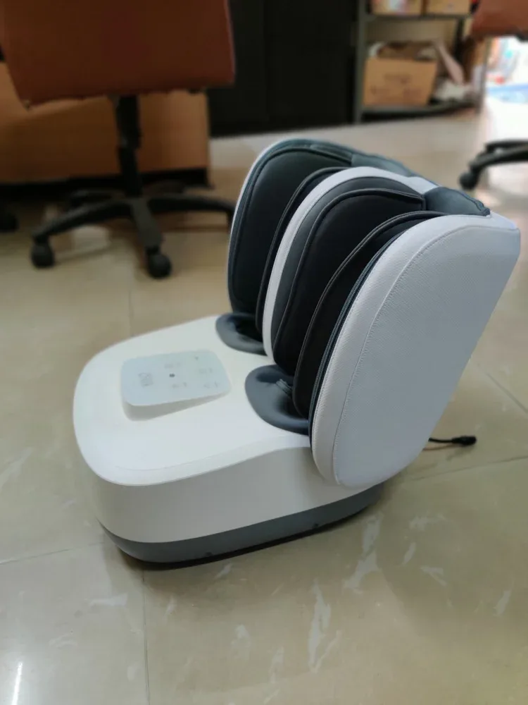Foot & Calf Massager (white)